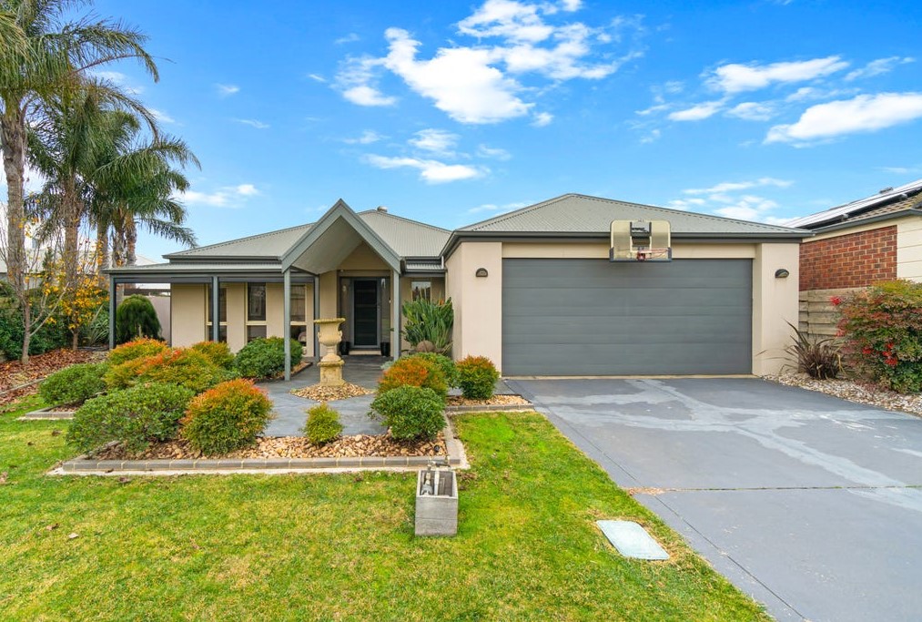 SIL_Flinders_Place (1)
